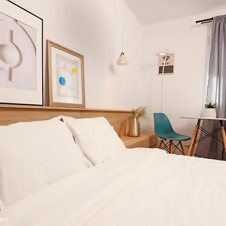 Comfort Concept Studio Apartment Bucharest